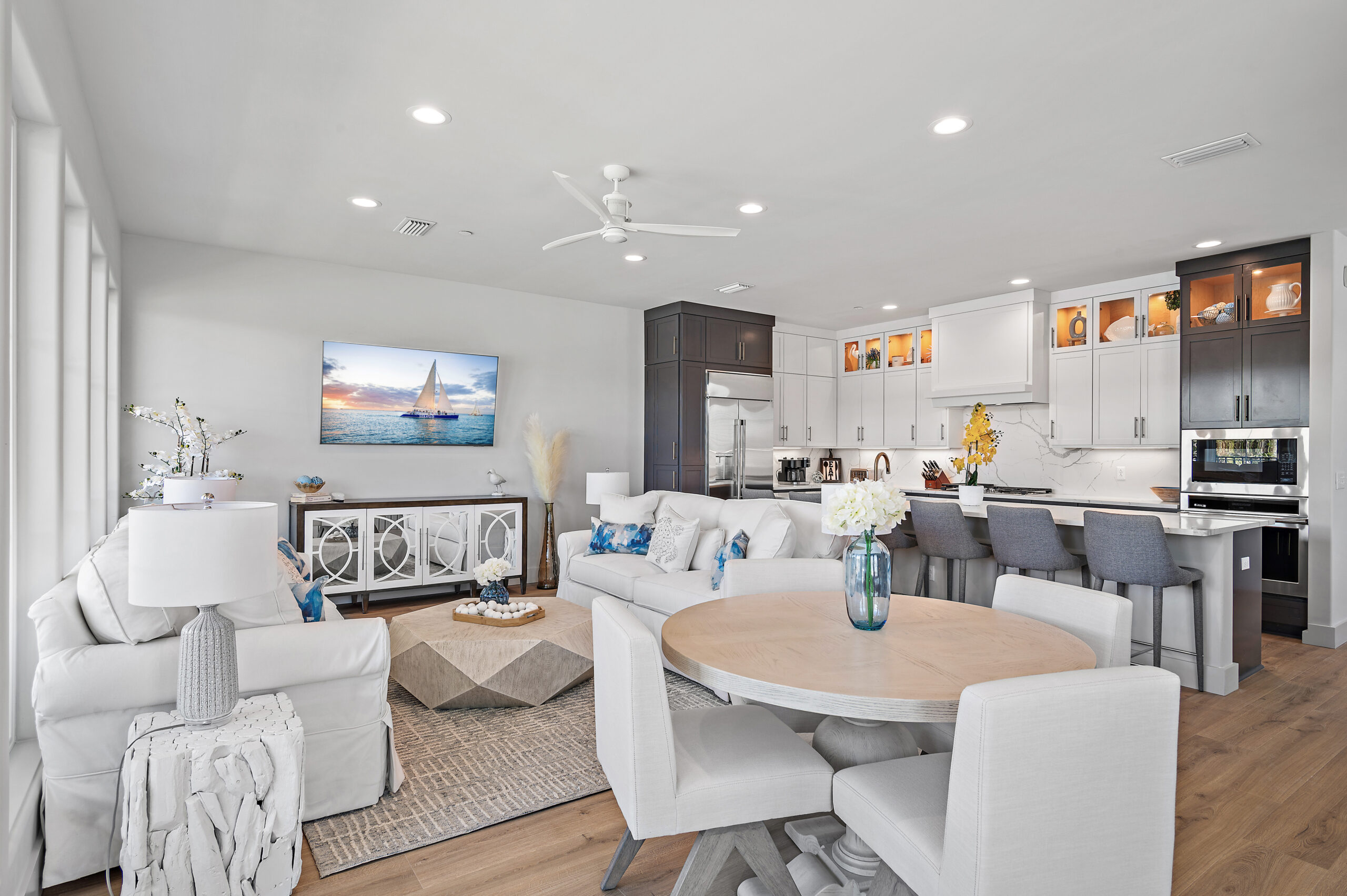 DeLuna Place Townhomes