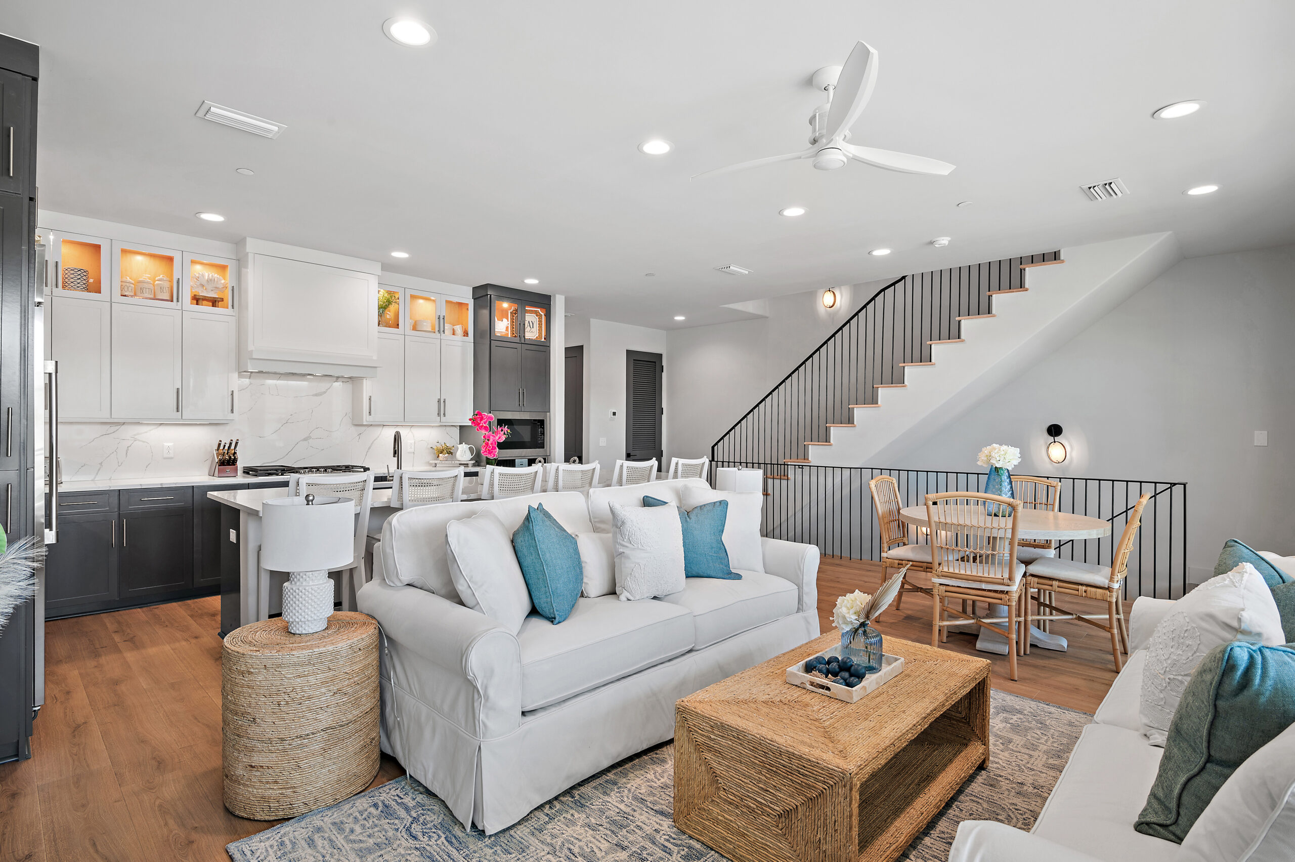 DeLuna Place Townhomes